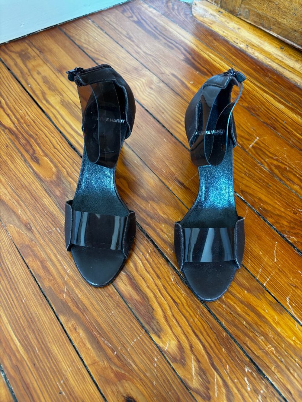 Vintage Pierre Hardy Dark Brown Leather and Acrylic Kitten Heel Sandals - 36.5 - Picture 2 of 7